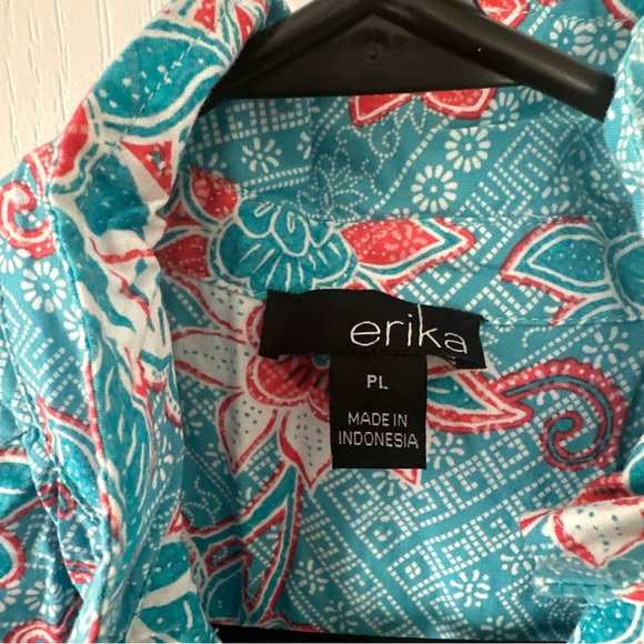 Erika Button Down Top - Picture 2 of 6